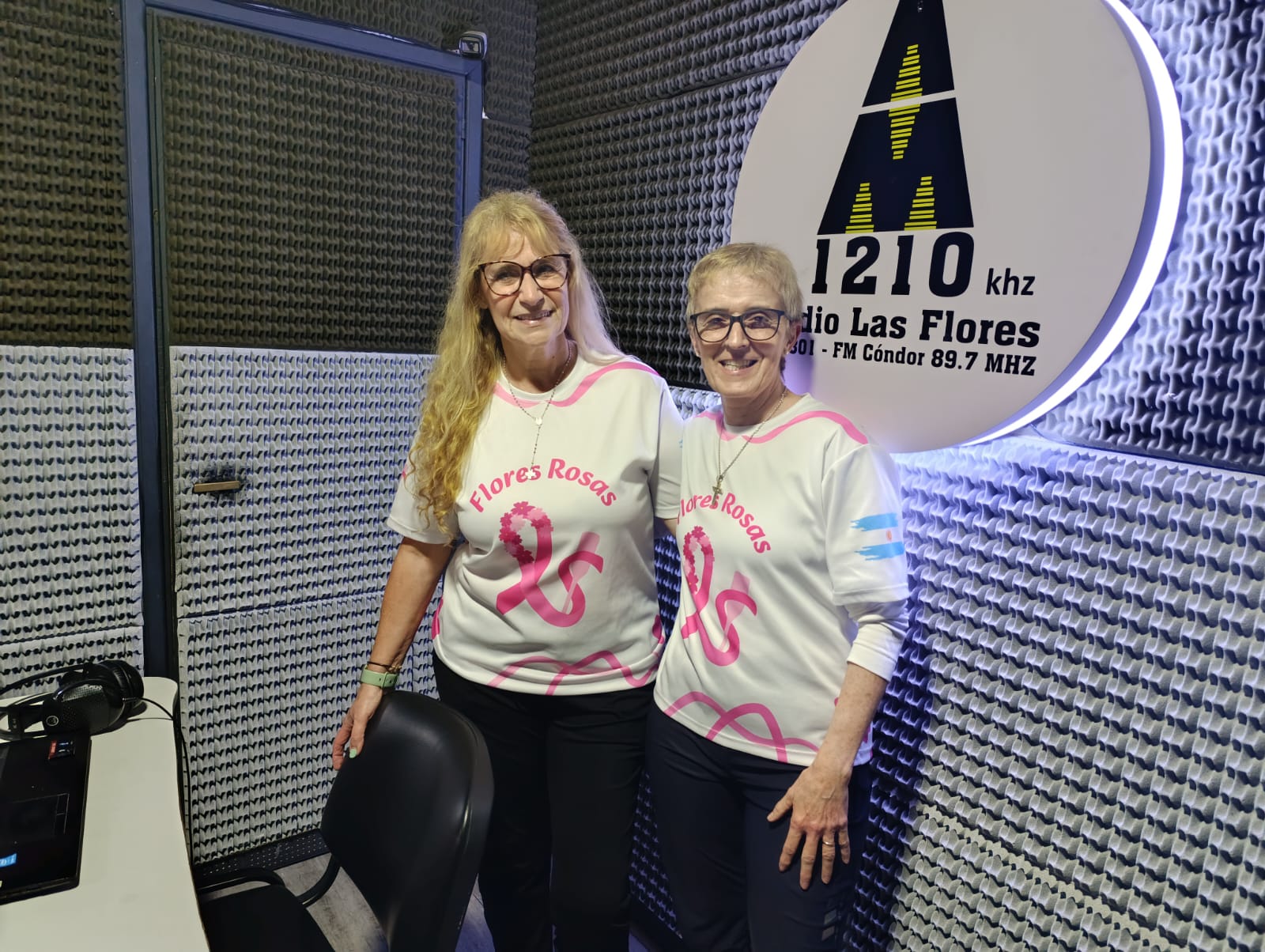 Flores Rosas Remadoras Por la Vida Luchadoras Contra El Cancer De Mama