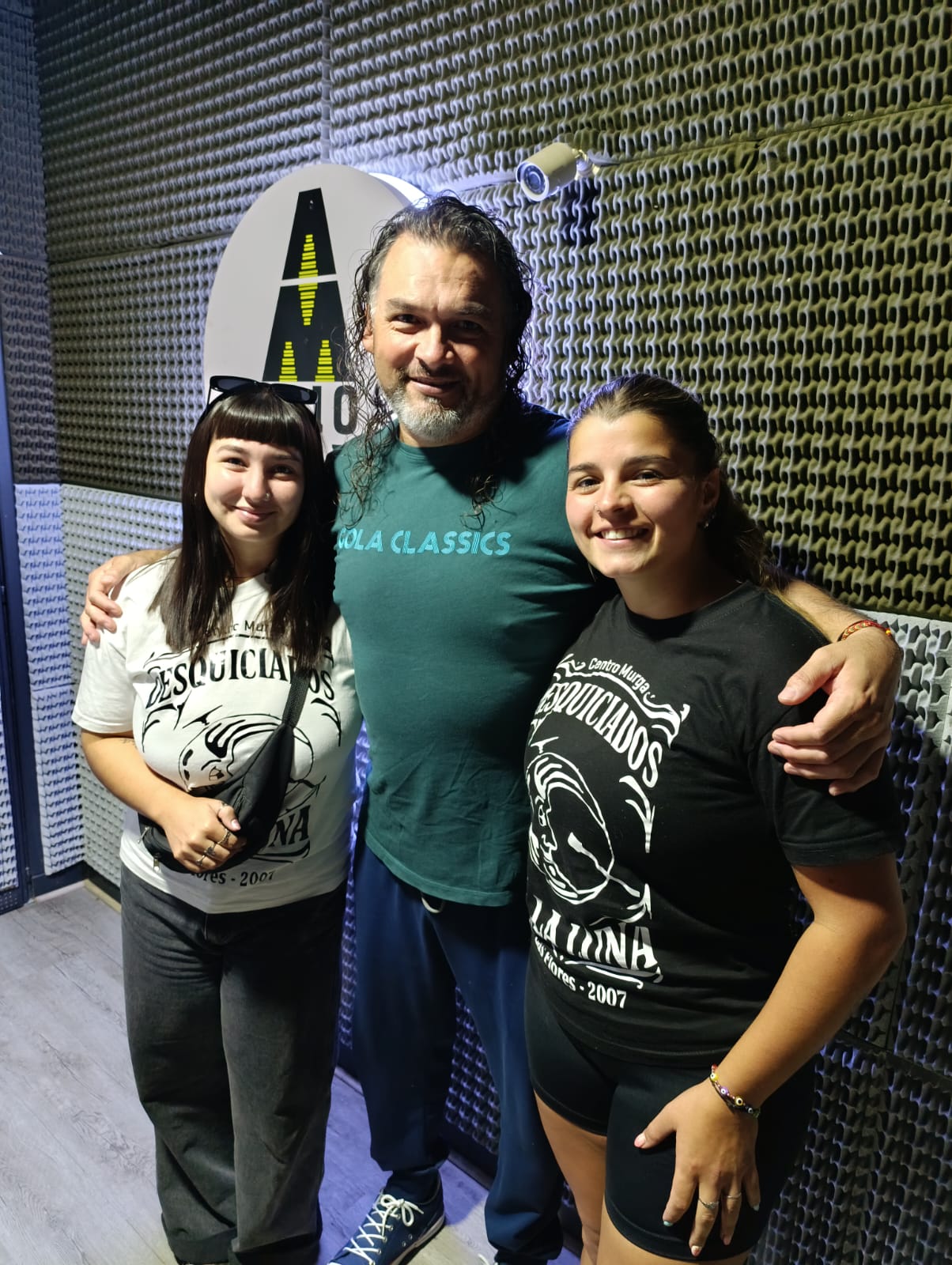 Murga Desquiciados De La Luna Visitaron La Mañana De «Conectados»