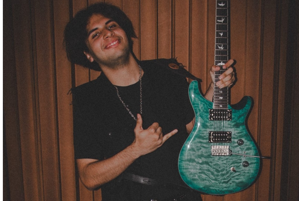 Luches´S Rock  Se Prepara Para Comenzar a Grabar Nuevo Material-Este disco Lleva Su Nombre «Ardiendo en el Cielo»